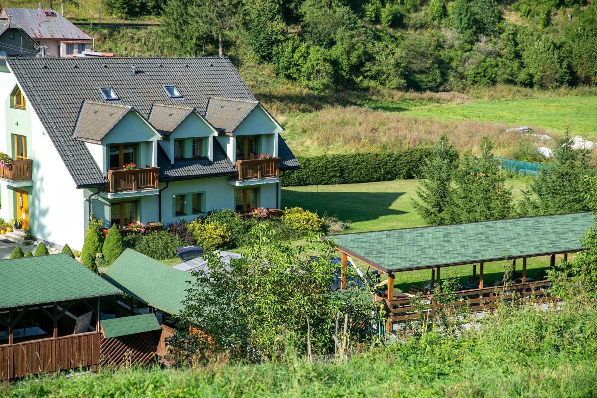Penzion Soltis Liptovske Revuce Exterior foto